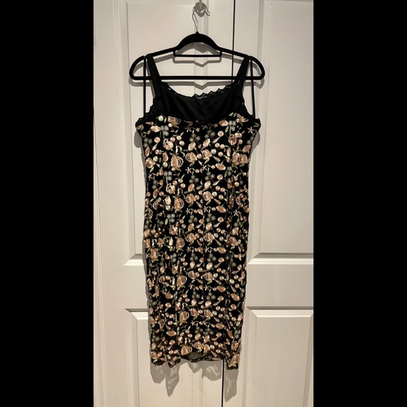 Embroidered Sexy Dess - Picture 2 of 2